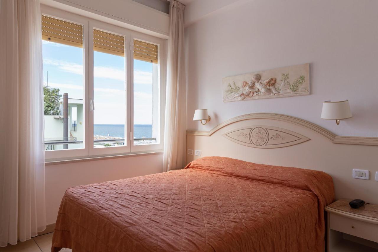 Hotel Mocambo Milano Marittima Extérieur photo