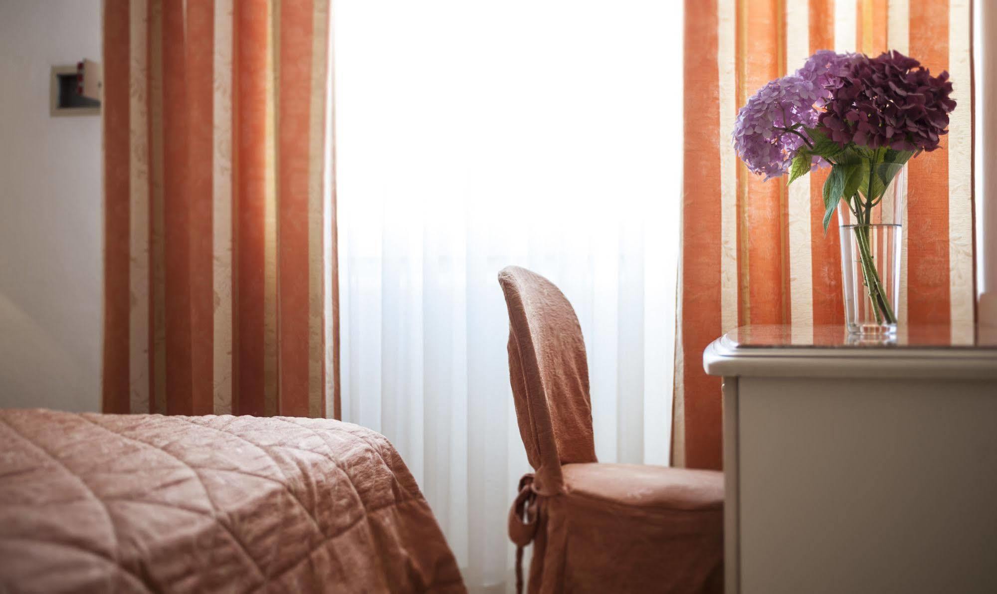 Hotel Mocambo Milano Marittima Extérieur photo