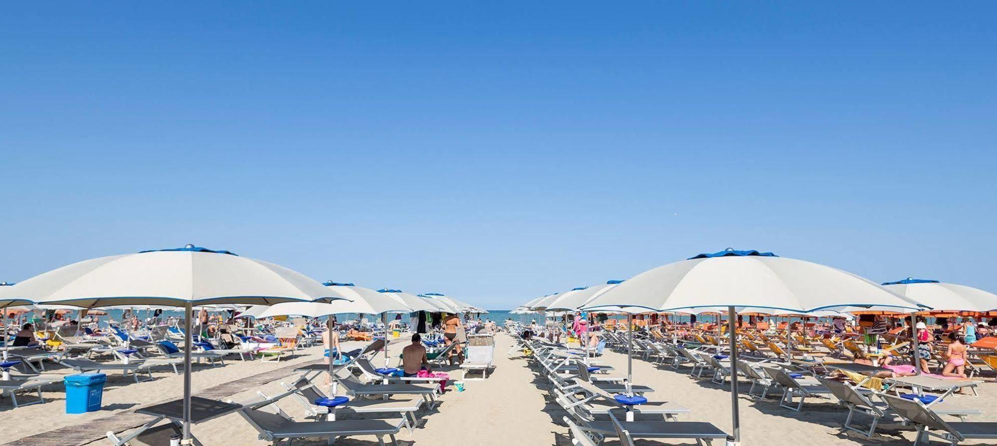 Hotel Mocambo Milano Marittima Extérieur photo